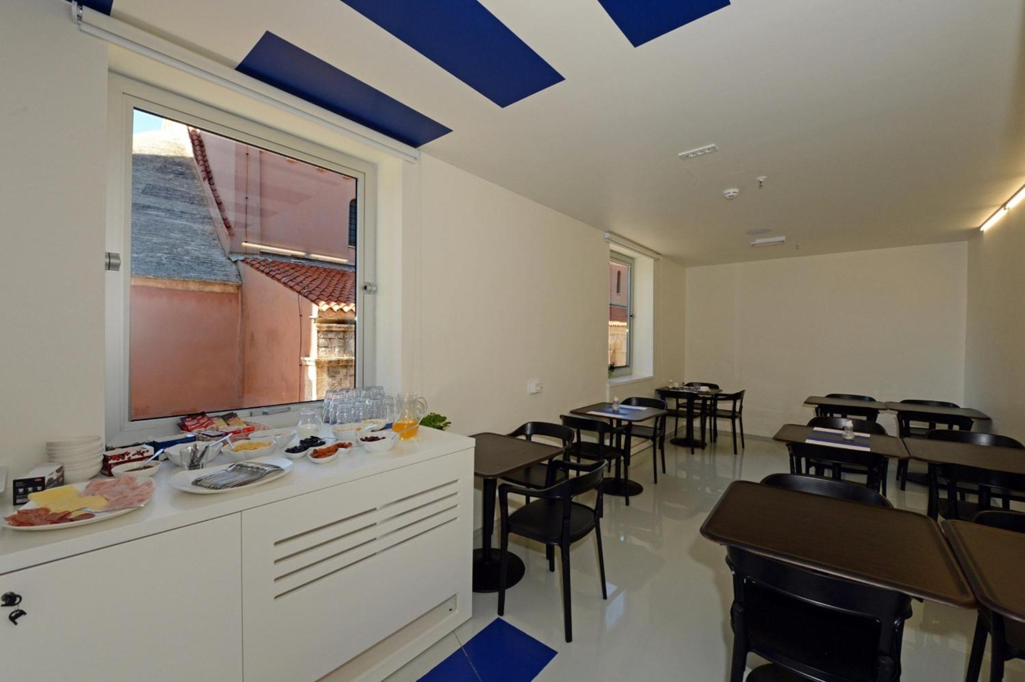 Hostel Boutique Forum *